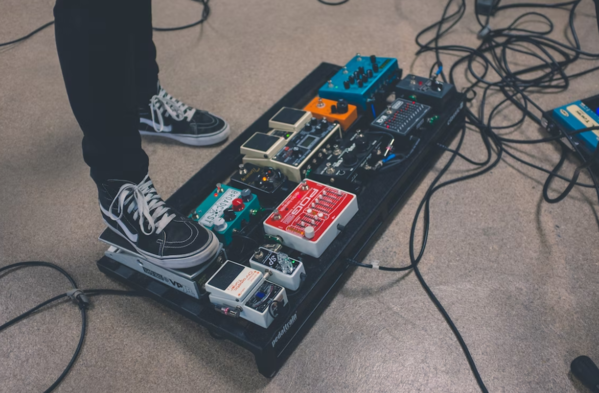 Best Flanger Pedal: 2023 Newest Guide With A Top List