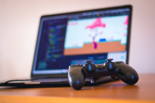 What are the Benefits of Blockchain-based Game Development?
